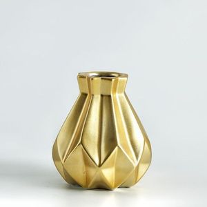 แจกันอะลูมิเนียมสีทองตกแต่งโต๊ะ - Product Image 5