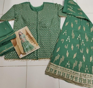 Magnifique nouvelle variété de Georgette véritable de qualité supérieure avec broderie lourde Salwar Suit exportateur mondial - Product Image 5