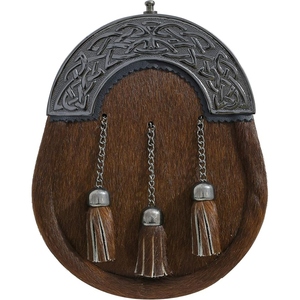 Accessoire de kilt celtique en cuir véritable Sporran des Highlands écossais fait à la main personnalisé pour hommes - Product Image 3