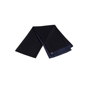 Écharpe et châle en laine double face avec logo personnalisé, corset long en cuir PU noir, boîte cadeau en soie, polyester et acrylique - Product Image 2
