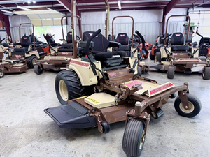 Cortacésped comercial de giro cero Grasshopper 300V EFI de 61 pulgadas, 34.5HP Kawasaki EFI MidMount, con transmisión hidráulica, modelo 2026 - Product Image 4