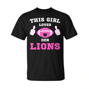 Cette fille aime ses Lions, t-shirt de football rose, vêtements de supporter pour femmes - Product Image 2