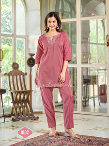 Conjunto de Diseñador Ligero Estilo Romano Schimmer, Kurta/Kurti de Secado Rápido, Material de Rayón Casual con Relieve, para Oficina, Universidad, Mujer - Product Image 3