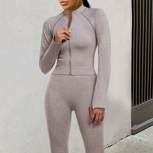 Ensembles d'entraînement pour femmes 2 pièces-tenues de yoga sans couture veste à glissière à manches longues leggings taille haute ensemble de gymnastique de levage des fesses - Product Image 1