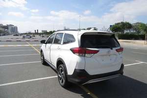 รถยนต์มือสอง ปี 2020-2022 รุ่น RUSH Sedan ขับเคลื่อนสี่ล้อ เบาะหนัง ระบบควบคุมความเร็วอัตโนมัติ กล้อง 360 องศา 5 ที่นั่ง ไฟ LED เครื่องยนต์ 4.5 ลิตร ยูโร 4 หลังคาซันรูฟแบบพาโนรามา - Product Image 4