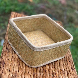Panier de rangement pour carex naturel, carré en forme, panier tressé à la main pour les aliments et les boissons, Nhat Minh, meilleure vente pour la vente en gros - Product Image 1
