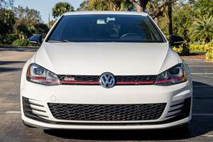 Volkswagen GTI Sport AWD Premier Plus 2017 Usado en Buen Estado, Sin Accidentes, Volante a la Izquierda/Derecha - Product Image 6