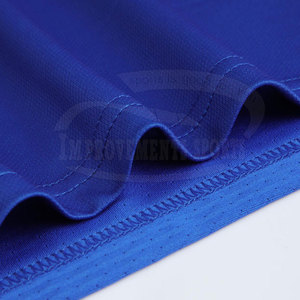 Camiseta de Fútbol Personalizada de Alta Calidad con Manga Corta Transpirable, Color y Logotipo Personalizados, Hecha de 100% Poliéster - Product Image 4