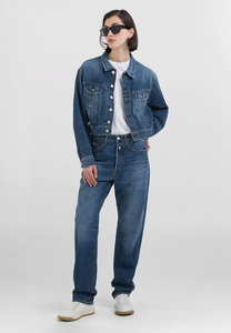 Veste Denim Personnalisée de Dernière Qualité Bleu Foncé pour Femmes Fermeture Bouton dans la Poche Poitrine Conçue pour les Femmes Confort en toutes Saisons - Product Image 2