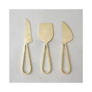 Juego de Cuchillos para Queso Clásicos Hechos a Mano, Cubiertos Elegantes Negros con Mango de Resina Color Durazno, Acero Inoxidable de Lujo - Product Image 3