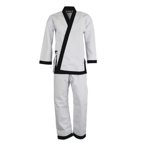 Uniforme de karaté léger professionnel pour hommes, logo personnalisé, vêtements d'arts martiaux de haute qualité avec logo en provenance du Pakistan - Product Image 1