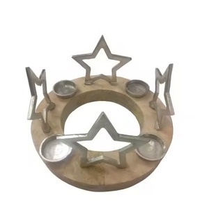 Decoración de mesa de metal Premium Figura de trineo de Papá Noel para mesa de fiesta festiva y decoración del hogar - Product Image 2