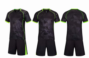 Vente en gros d'uniformes de football en polyester respirant avec logo personnalisé vêtements d'entraînement et de sport avec nom d'équipe pour équipes sportives - Product Image 3