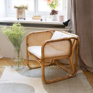 Chaise en rotin minimaliste et écologique durable et styliste pour hôtels chambres parcs et espaces de vie extérieurs - Product Image 3