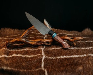 มีดเชฟซันโตกุพร้อมใบมีดเหล็กกล้าคาร์บอนและด้ามจับไม้สวยงามของขวัญมีดทำครัวสำหรับคุณแม่ - Product Image 4