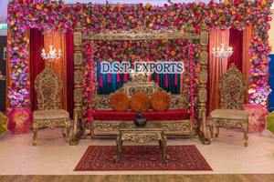 Wedding Sankheda Swing/Jhula Royal Wedding Stage Swing with Crown Latest Wooden Carved White Pearl Jhula Wholesale Gold <b>Decor</b> - Product Image 4