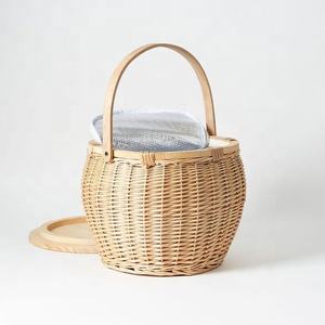 Best Choice Good Quality Natural Rattan Picnic Basket with Thermo <b>Bag</b> Using for <b>Food</b> <b>Storage</b> OEM Acceptable Custom Logo From HNH - Product Image 1