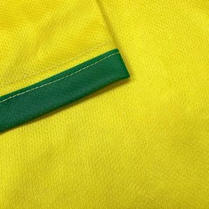 Maillot de football unisexe personnalisé avec nom et logo imprimés par sublimation pour les clubs, vêtements de sport légers, col rond - Product Image 4