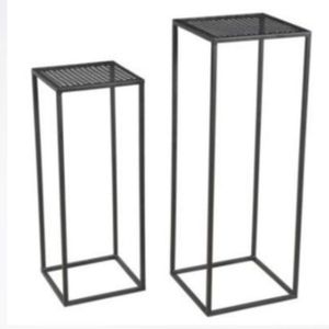 Collection Bustle Tables d'appoint modernes en métal de luxe Tables de chevet de style finition naturelle pour chambre et salon Meubles de maison - Product Image 1