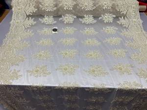 Napperon perlé Chargeur rond fait à la main pour salle à manger de luxe et décor de vacances Pièce unique perlé à la main, napperon, pendaison de crémaillère - Product Image 5