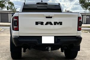 RAM 1500 LARAMIE 4X4 2019 USADA, Volante a la Izquierda/Derecha - Product Image 2