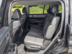 Noir 2025 Hyunda_i Santa Fe Hybrid SEL AWD utilisé avec siège en cuir Démarrage à distance Bluetooth Toit ouvrant de troisième rangée - Product Image 6