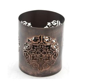 Porte-bougie en fer décoratif moderne en argent antique pour le salon et la décoration de table faits à la main - Product Image 2