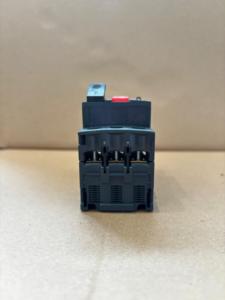 Disjoncteurs à boîtier moulé Schneider TeSys GV2ME32 pour protection thermique magnétique certifiée UL Connexion 100,000 AC-3 - Product Image 4