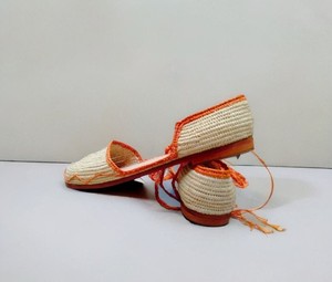 Raffia; ทำด้วยมือรองเท้าฤดูร้อนของผู้หญิง; ทำจากปาล์มที่มีคุณภาพสูงและรองเท้าแตะ - Product Image 1