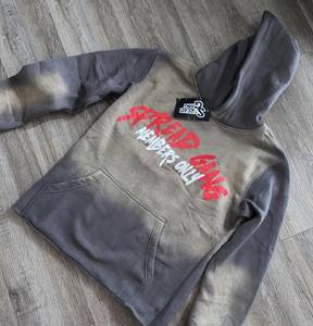 Streetwear personnalisé pour hommes, pulls molletonnés avec impression DTG, sweats à capuche courts surdimensionnés délavés à l'acide et déchirés à l'ourlet brut - Product Image 1