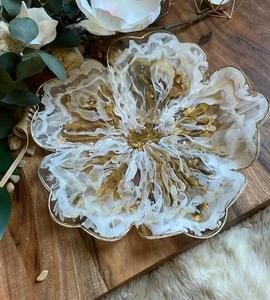 ชามเรซินสีฟ้าน้ำทะเลขนาดใหญ่อีพ็อกซี่ที่สวยงามพร้อมเกล็ดและสำเนียงทองสำหรับตกแต่งบ้านไอเดียของขวัญชามตกแต่ง - Product Image 4