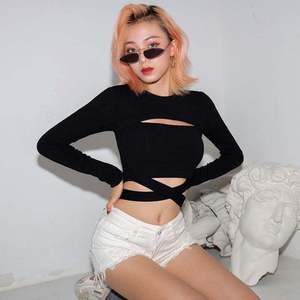 2024 Trending Women's Crop Top Hoodie Customizable with Logo & Printing Plus Size Feature for Winter - Product Image 4