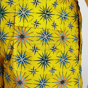 กางเกงขาสั้นชายหาดของผู้ชายกางเกงขาสั้นชายหาดผ้าฝ้าย100% สไตล์ลำลองแบบสีทึบออกแบบได้ตามต้องการ - Product Image 5