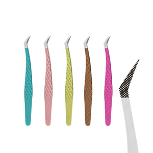 Pinzas de belleza de acero inoxidable de precisión para la conformación profesional de cejas, depilación facial, uso de aseo de salón. - Product Image 1