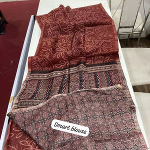 AKSHARA AJRAKH PRINT PALLU FANCY BON MARCHÉ LINGE SAREE Vente en gros - Product Image 1