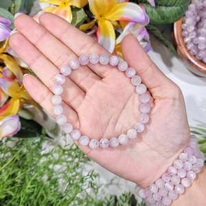 สร้อยข้อมือ kunzite คุณภาพสูงสำหรับการรักษาจักระหัวใจและความสงบทางอารมณ์ - Product Image 1