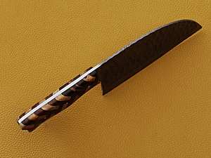 Couteau de chef en acier Damas fait à la main avec manche en bois cadeau de cuisine pour mari couteau de pêche serbe. - Product Image 4