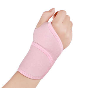 2025 New Look Comfortable Gym Gloves Made <b>Of</b> Leather Non Slip And Lightweight Training In Solid Color Wholesale Top Sale Gloves - Product Image 5