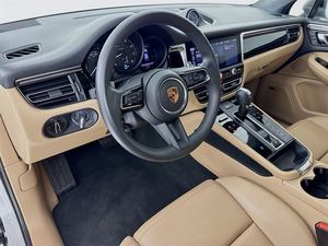 Porsche Macan USADO del 2025 - Product Image 6