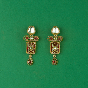 Pendientes clásicos Indo occidentales con joyería artificial chapada en Mehndi para mayoristas de moda en India - Product Image 6