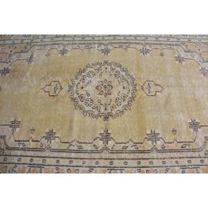 Alfombra Turca Clásica de Lana, Color Beige Amarillo, Ecológica, Pelo Medio, 4x8.6 pies, Diseño Vintage, Rectangular, con Base de Látex y Fibra de Seagrass - Product Image 5