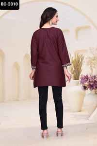 Collections indiennes à la mode et décontractées Shot Rayon Kurtis avec un beau travail de broderie avec un motif de poche Daily Wear Kurtis - Product Image 5