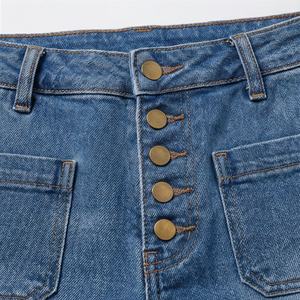 Pantalon en jean en coton biologique teinté en couleur unie sur mesure, denim délavé, coupe ample, décontracté, taille mi-haute pour femmes - Product Image 4