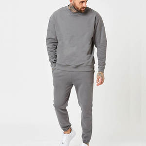 Chándal con capucha de 2 piezas de invierno más reciente de fabricante profesional, chándal para hombre con logotipo personalizado, chándal grueso, patrón sólido de talla grande - Product Image 4