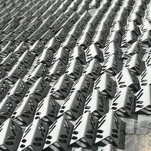 Staalplaat gaten lasergesneden geperforeerd anti-corrosie gepoedercoat op maat gemaakt inlegplaat lassen ponsen snijden diensten - Product Image 4