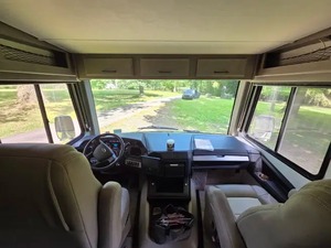 Camping-car d'occasion 2024 Fleetwood Class A à moteur essence, 36 pieds - Product Image 2