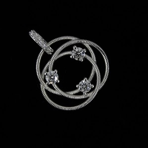 Pendentif Moissanite en argent sterling 925 de créateur pour femmes bijoux de voyage avec pendentifs et breloques à boucle ronde - Product Image 5