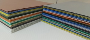 Thương Hiệu UV In 2Mm Dày Sóng <span class=keywords><strong>PP</strong></span> Tấm Nhựa ISO 9001 2015 Ánh Sáng Quảng Cáo Bảng Hiệu 1220X2440Mm Tốt In Bề Mặt - Product Image 4