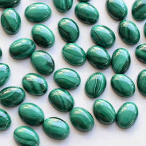 อัญมณีทรงรีจากมาลาไคต์ธรรมชาติขนาด6x4มม. อัญมณีหลวมสำหรับเครื่องประดับ - Product Image 1