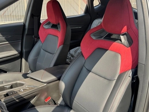 Changan X5 Plus 1.5 T 2025 à traction avant essence |   Blanc/Noir - Product Image 6